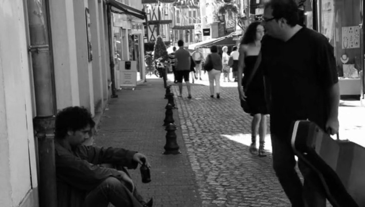 Gwen Saliou et Bruno Rouillé - clip  "Le chant de couleurs"