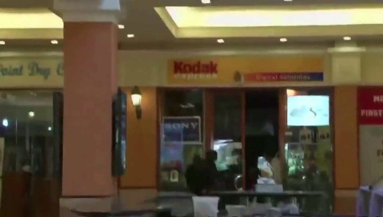 Fusillade à Nairobi : les images filmées à l'intérieur du centre commercial