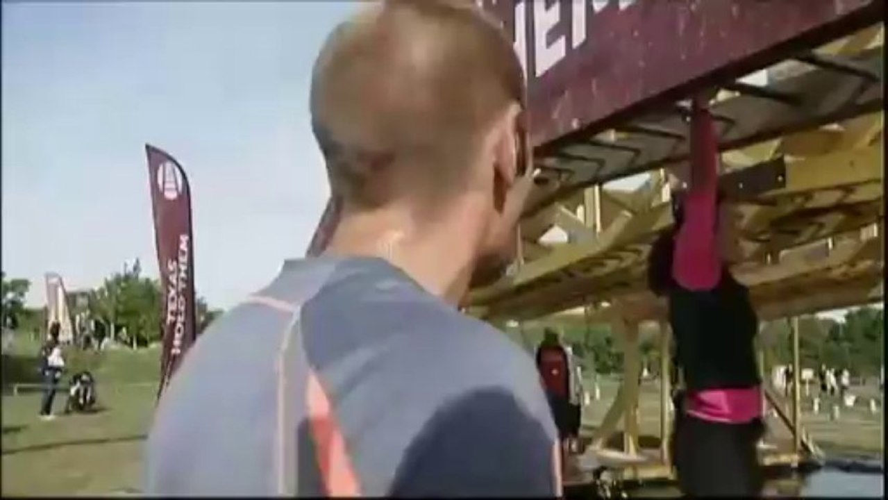 Yvelines : 13 000 concurrents pour un parcours du combattant dans la boue