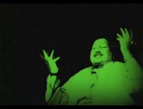 NUSRAT FATEH ALI KHAN - Mera Eh Charkha Naulakha kure