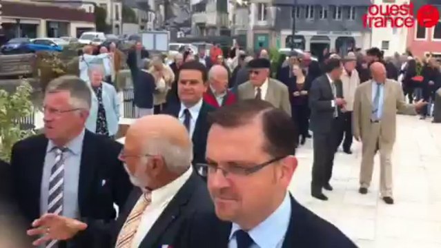 Inauguration de la place Charles-de Gaulle - de Gaulle