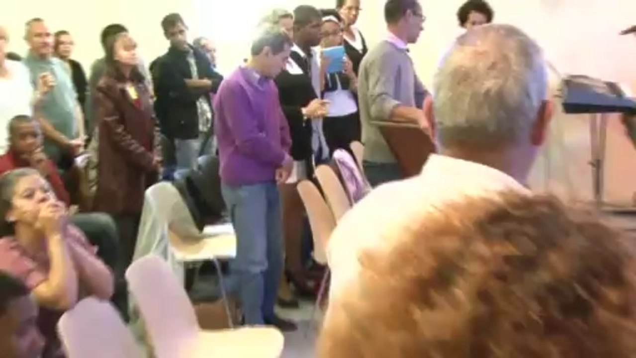 Témoignage suivi du Baptême le 15-09-2013