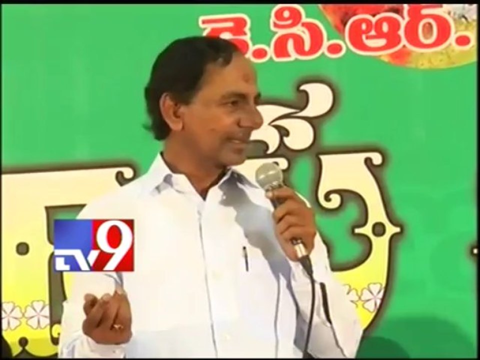 KCR controversial comments on Andhra people