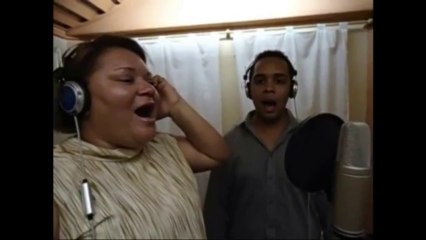 Roberto Henrique e Mirian Reis Cristo Reinará Clipe
