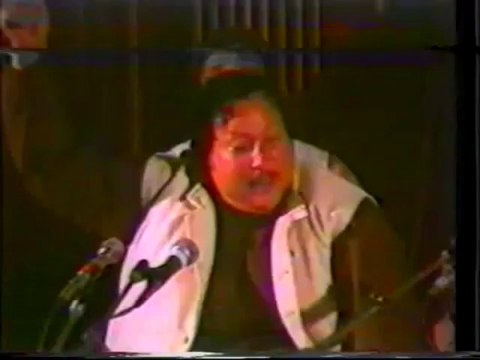 NUSRAT FATEH ALI KHAN - Tere Darwaze Peh Chilman Nahin Dekhi Jaati