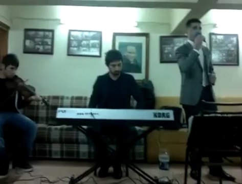 ŞEREF POYRAZ KENDİSİ LAZIM (POYRAZ KARDEŞLER)