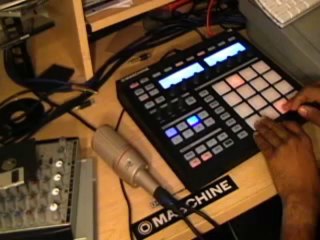 BEAT MAKING ON NATIVE INSTRUMENTS FIRST GENERATION MASCHINE