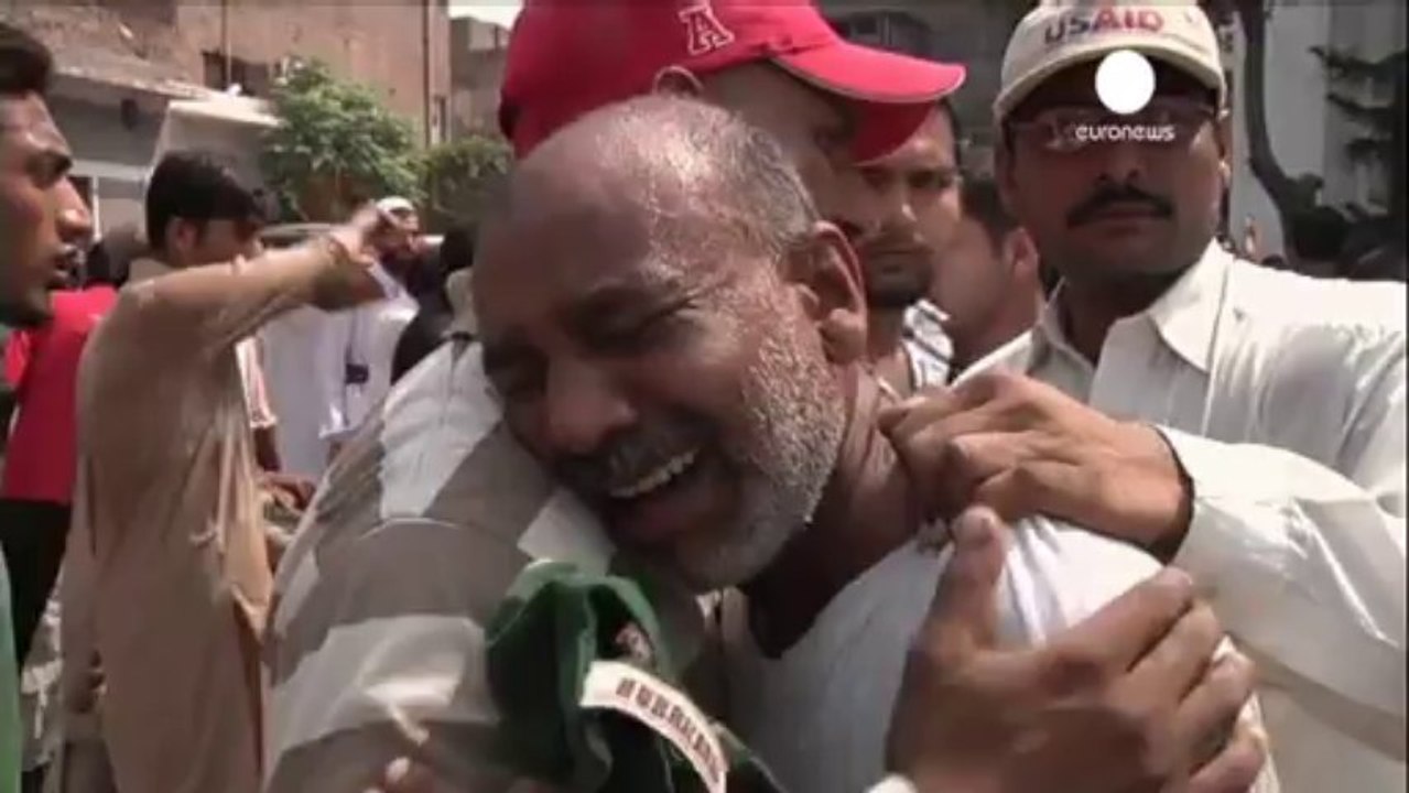 Attentato suicida in Pakistan: 72 morti