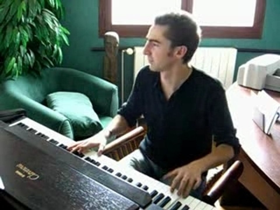 U2 - MIRACLE DRUG - PIANO