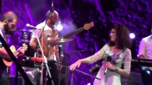 Ελευθερία Αρβανιτάκη - Μέτρησα & Της Καληνύχτας τα Φιλιά & Τον έρωτα ρωτάω (28 Αυγούστου 2013, Ρόδος, Θέατρο Μεσαιωνικής Τάφρου)