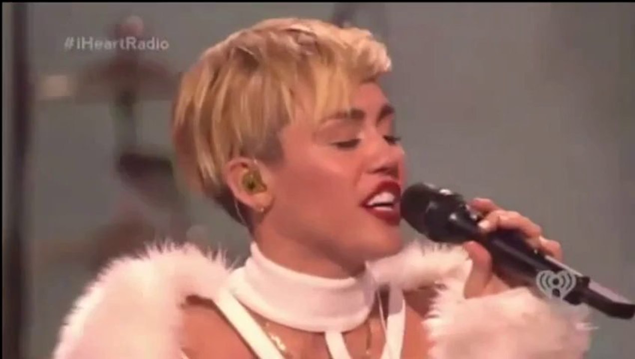 Miley Cyrus - Wrecking Ball (IHeartRadio 2013)