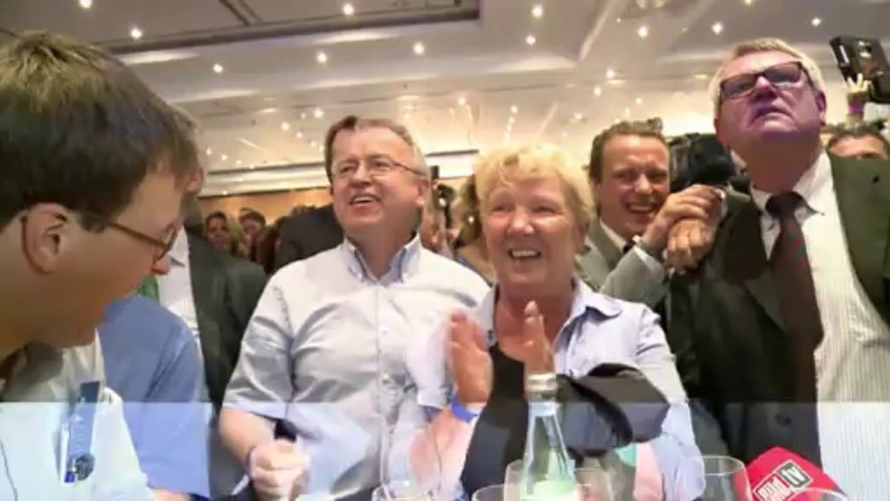 Triumph für Merkel - Debakel für FDP