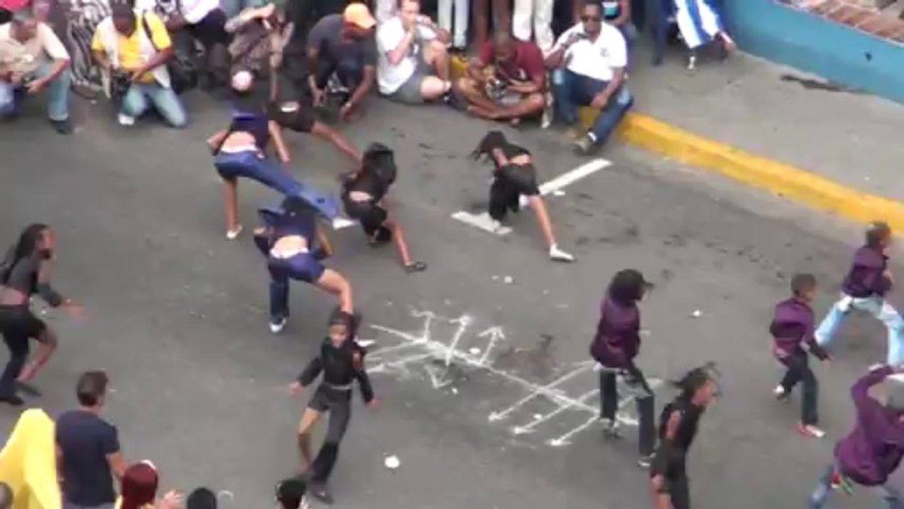 Fete defilé petits salseros Caraibe Juillet 2013 WWW.DANSACUBA.COM