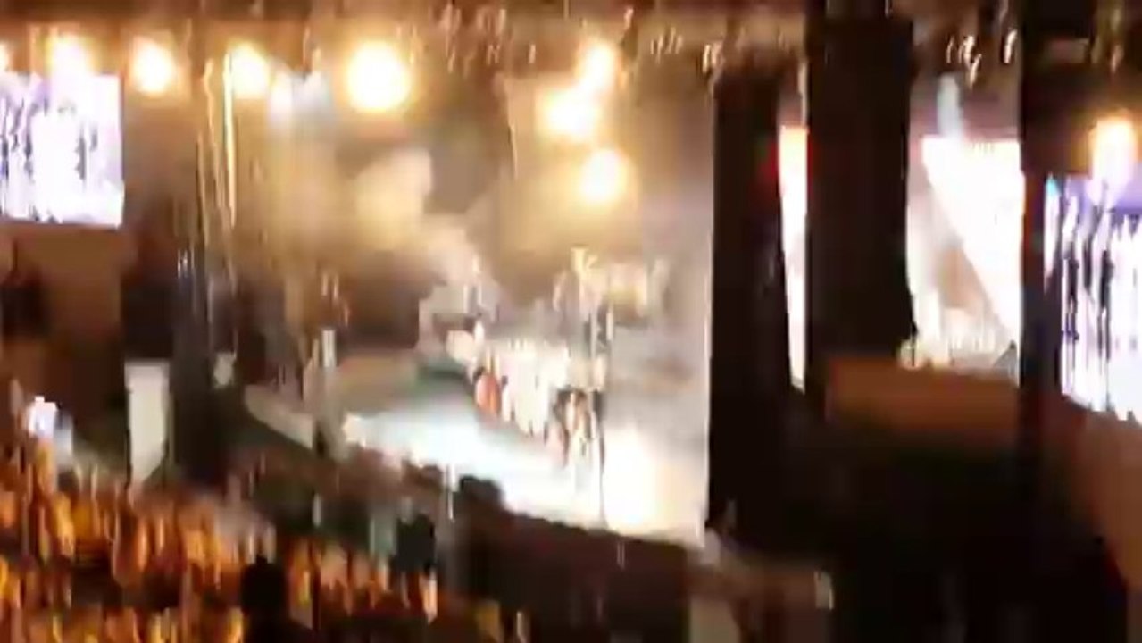 Gülşen - Yatcaz Kalkcaz (Canlı Performans)