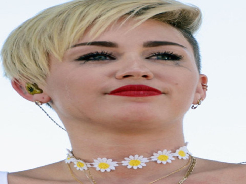 Miley Cries and Twerks At iHeart Radio