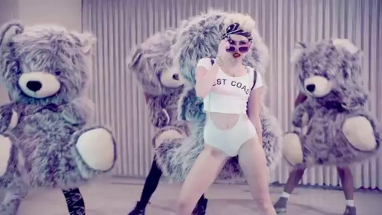 Miley Cyrus - We Can't Stop