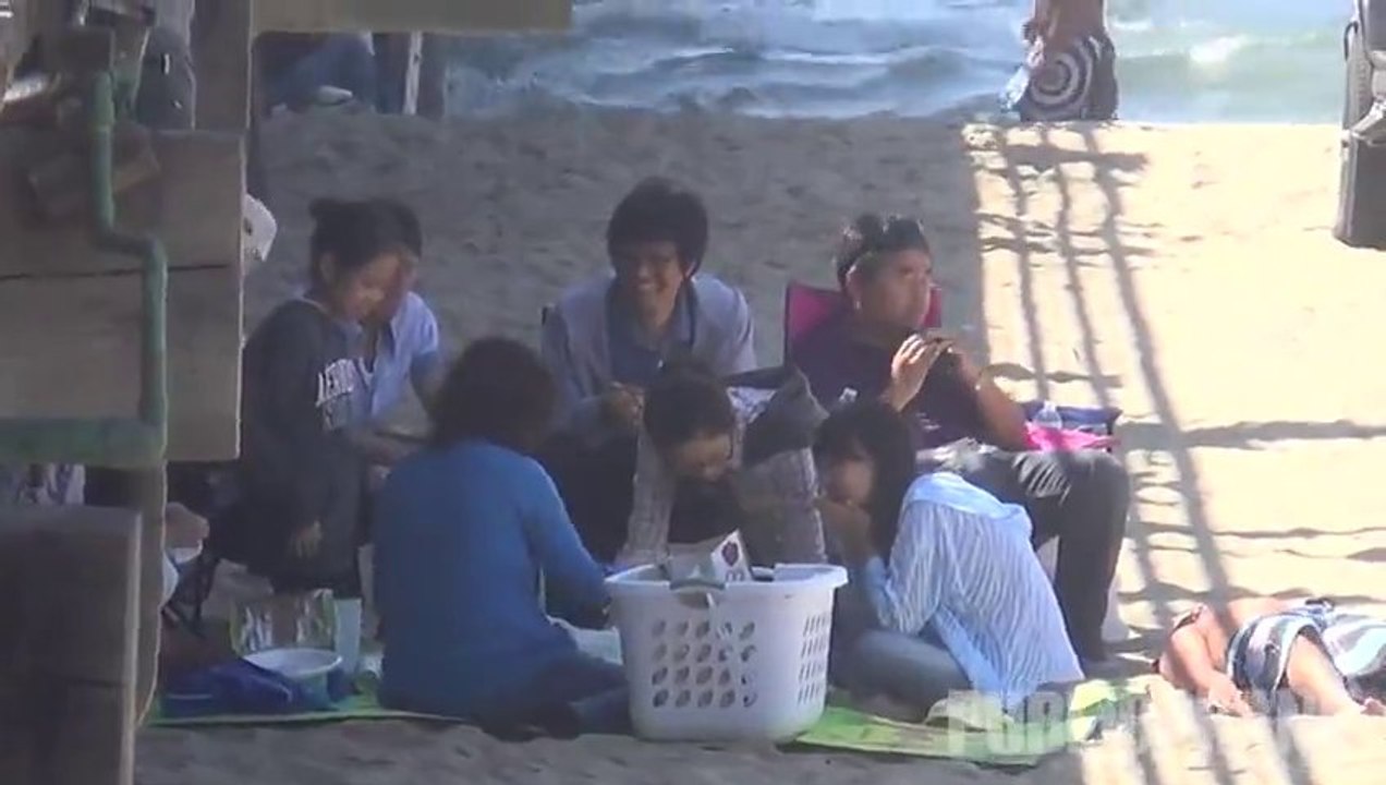 Public Prank - Awkward Tanning With Strangers