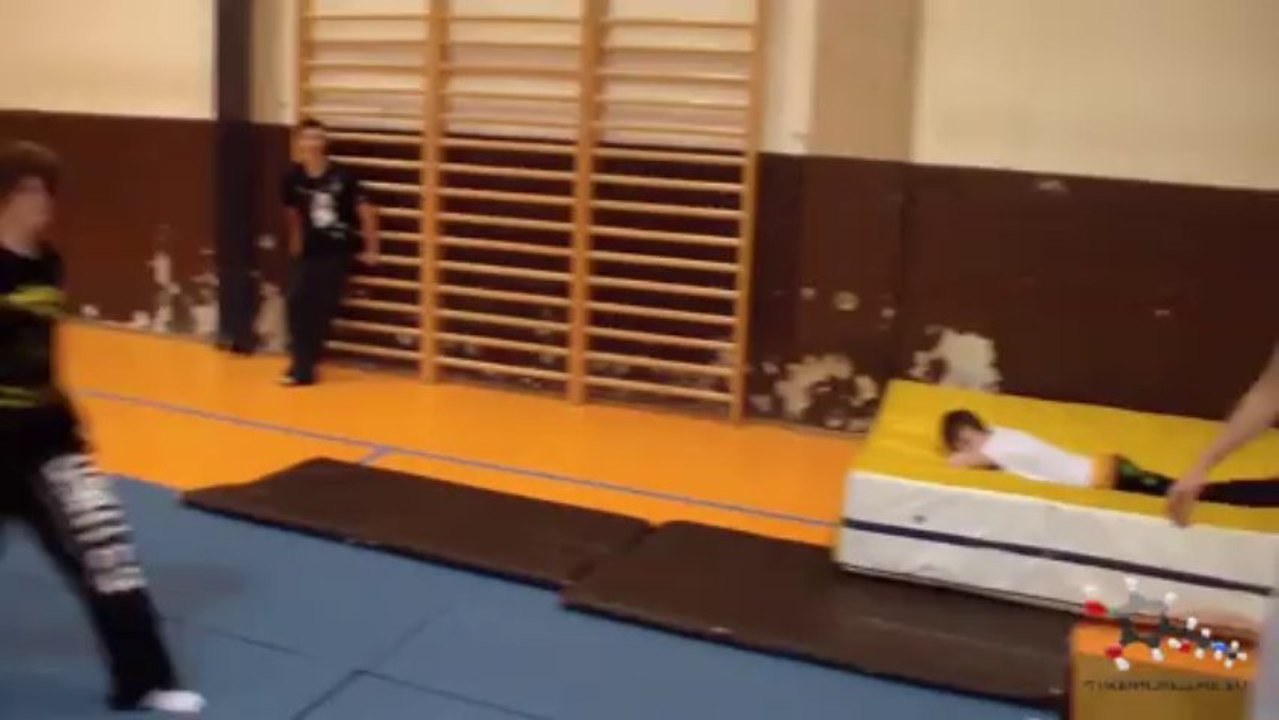 ADTeam - Parkour and Tricking - Sázava - Indoor - 10 - 2013