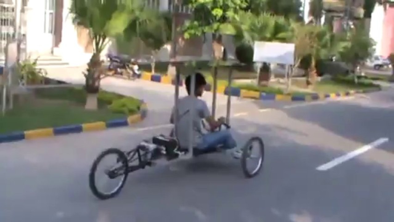 www.vustudents.ning.com - Solar powered vehicle.... Pakistani talent