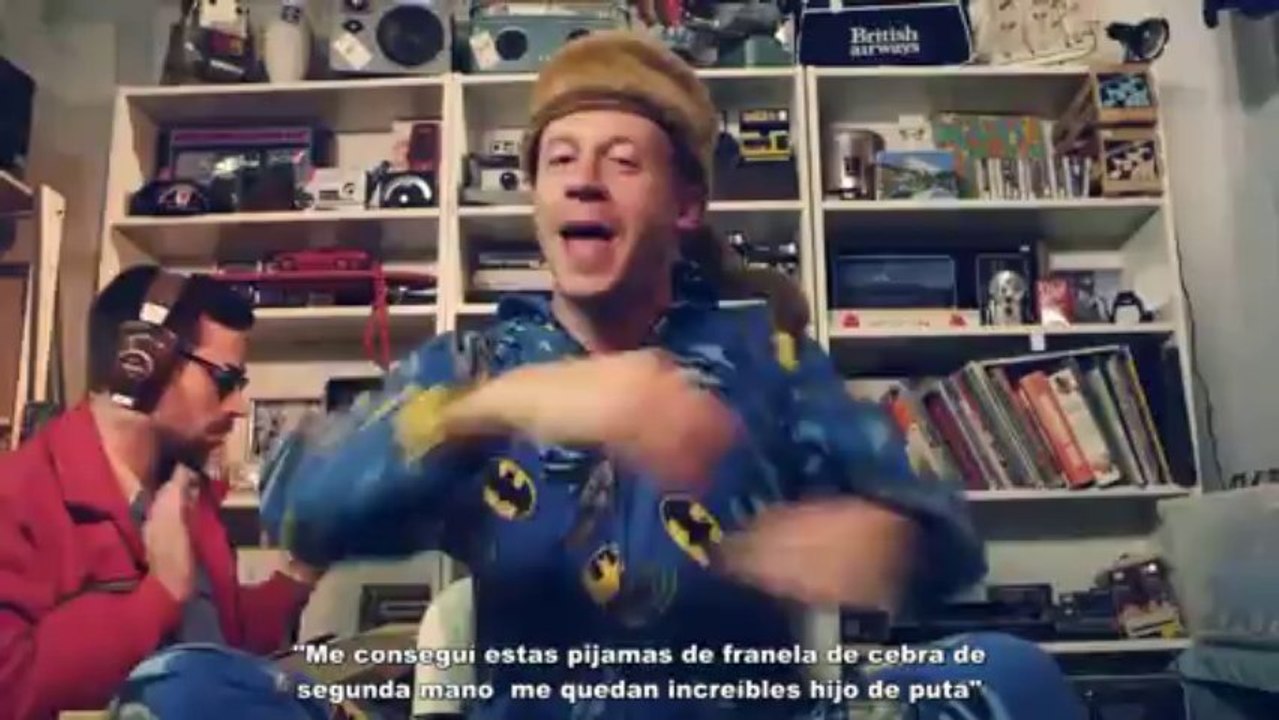 Todd in the shadows Thrift Shop vs. Suit & Tie Sub español