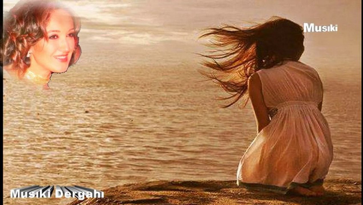 Çiğdem Yarkın ♫ Kaçsam Bırakıp Senden Uzak Yollara Gitsem.HD