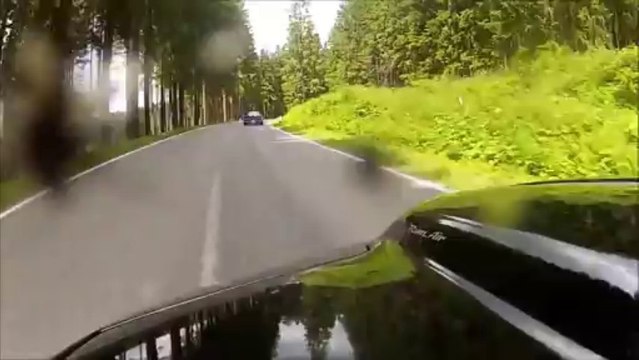 Pontiac TransAm & Pontiac Firebird cruisen durchs Yspertal