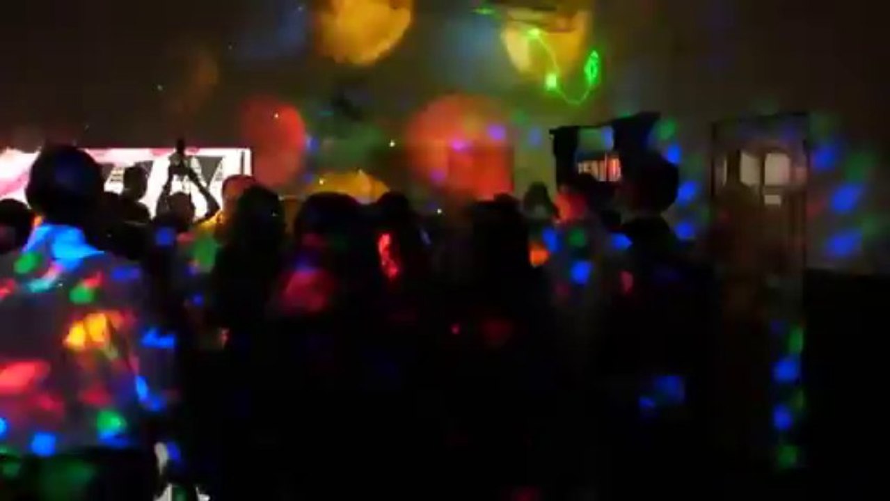 DISC JOCKEY desde $ 1000.- cel. 1553193354 en LANUS--BANFIELD--LOMAS de ZAMORA--AVELLANEDA