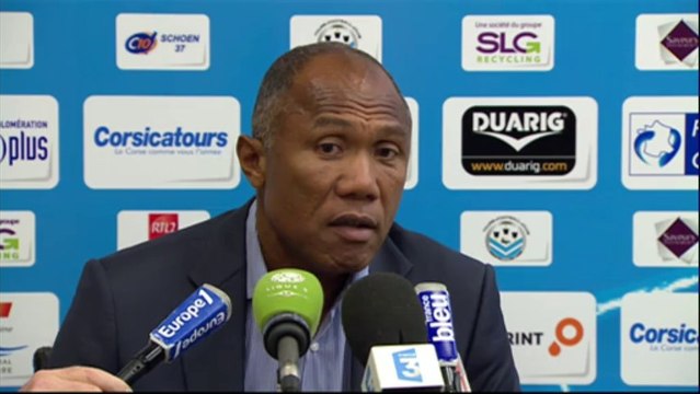 Conférence de presse Tours FC - RC Lens (3-1) : Olivier PANTALONI (TOURS) - Antoine KOMBOUARE (RCL) - 2013/2014