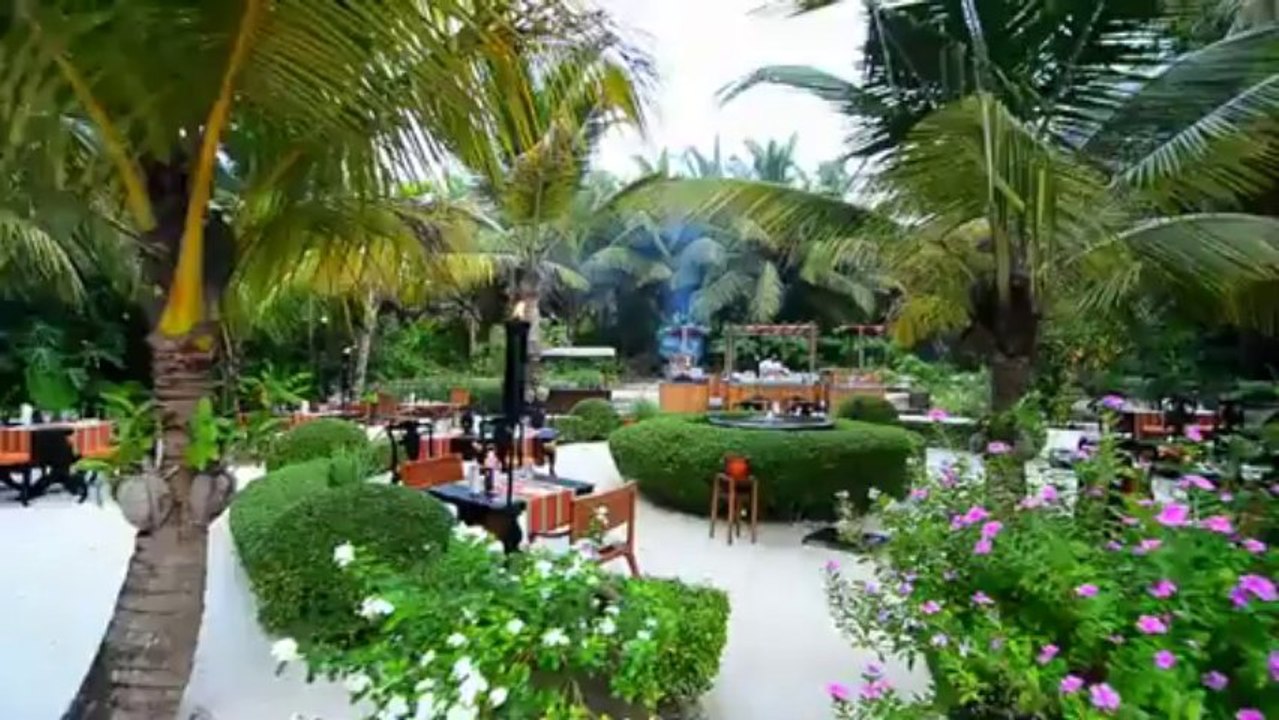 Luxury Resorts in Maldives - One & Only Reethi Rah Resort Maldives