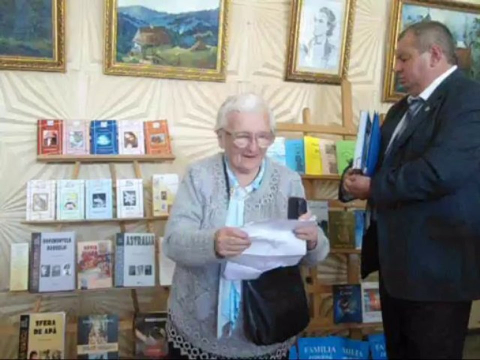 Sărbătoarea Naţionala „Limba noastră cea română” - CERNĂUŢI,8 sept 2013 - prezentari de carte