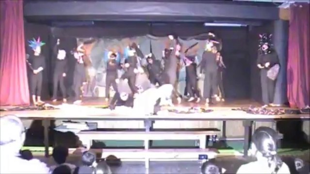 Asociación El Dragón Mágico Taller de teatro verano 2013 La Isla Podrida