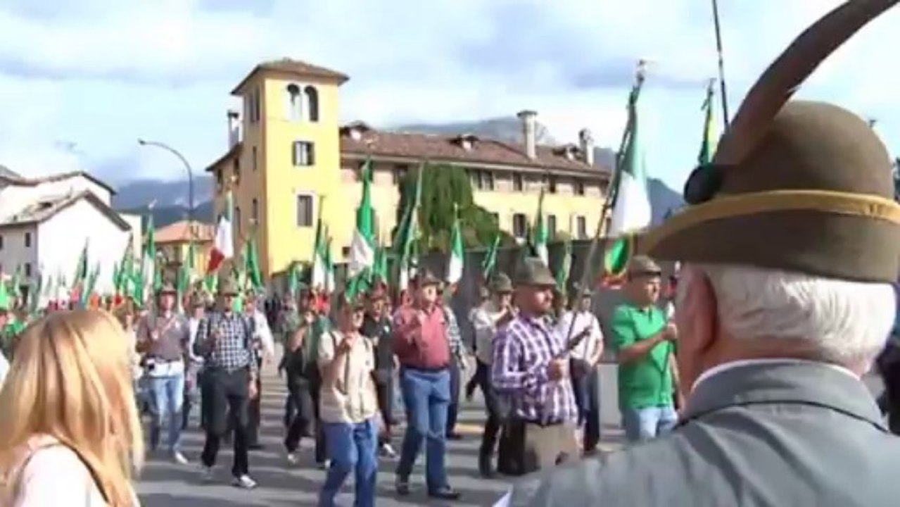 "TORNI LA NAJA OBBLIGATORIA"