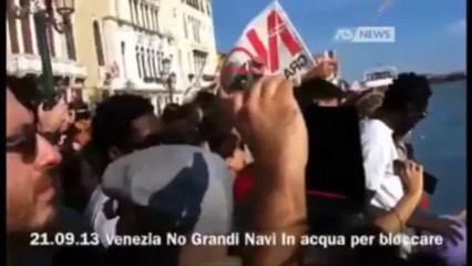 IN ACQUA CONTRO LE NAVI: "MERITANO UNA MEDAGLIA"