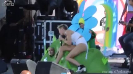 Miley Cyrus Wrecking Ball -- Live at iHeart Radio 2013