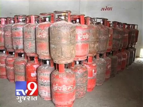 Tv9 Gujarat - SC ruling Aadhaar card not mandatory for LPG connection