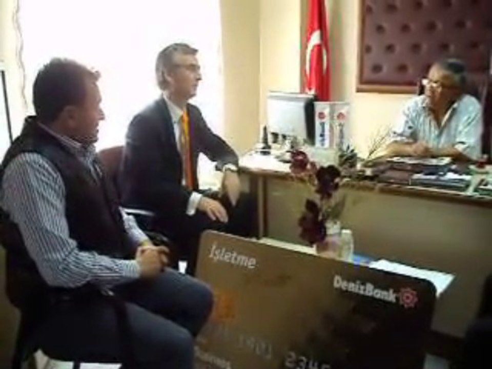 MOV02008