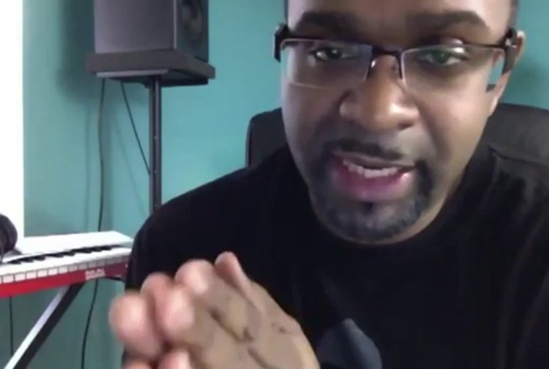 SHOULD YOU BUY A AKAI MPC RENAISSANCE%2CMASCHINE%2COR ABELTON PUSH%3F AKAI MPC 1.4 UPDATE CRASHED