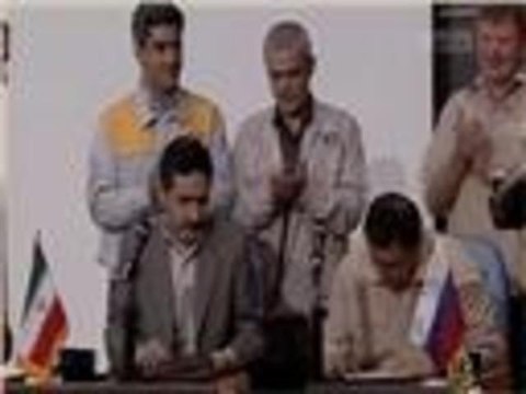 إيران تتسلم مؤقتا مفاعل بوشهـر من روسيا