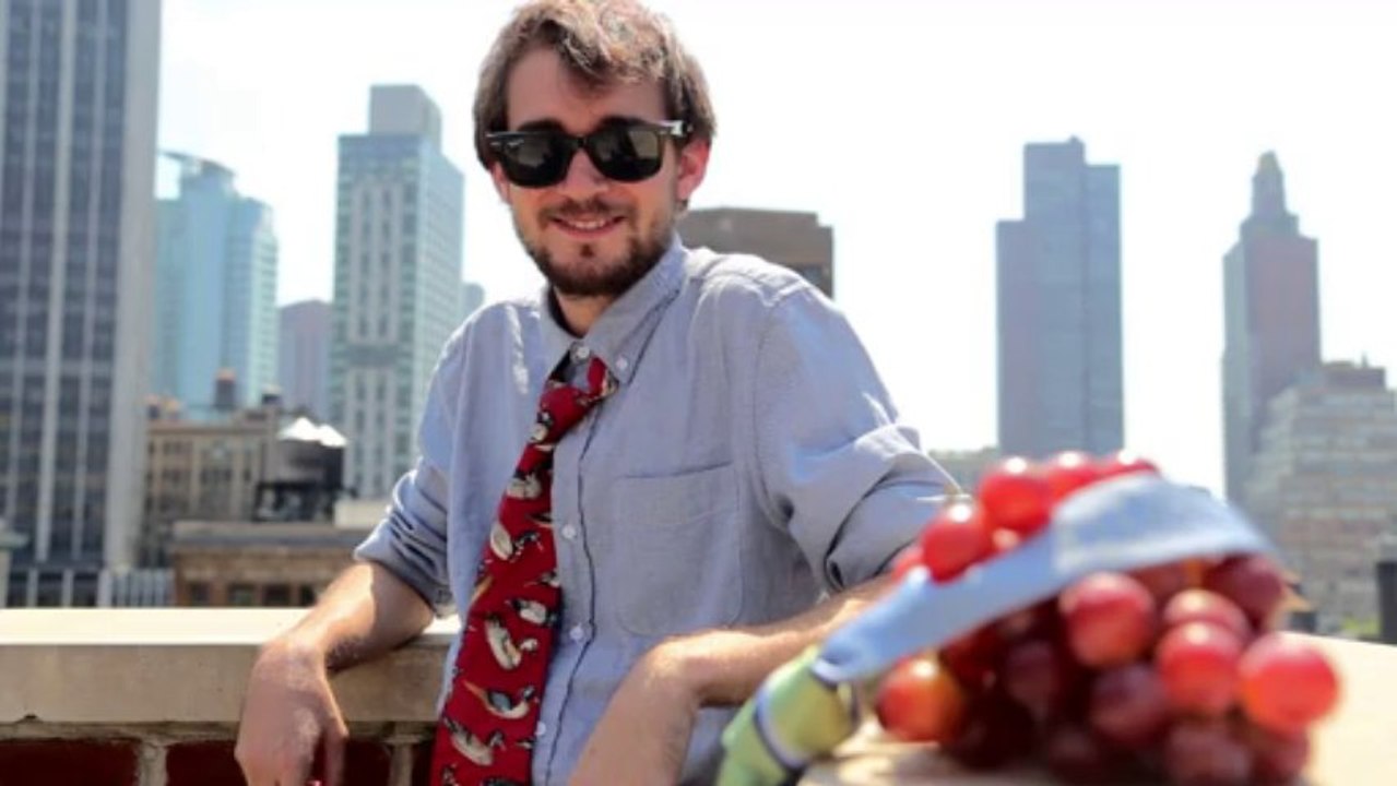 Grapes Roommate - Job