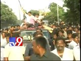Y.S Jagan convoy to reach home via Koti