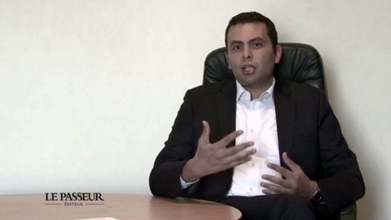 L'ascenseur social est toujours en panne... il y a du monde dans l'escalier - Aziz Senni - Entretien auteur 4/4 : son engagement politique