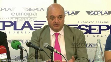 Facua: "Fomento no está cumpliendo con sus obligaciones"