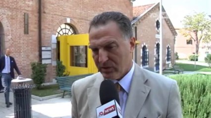 VERITAS TAGLIA GLI ORMEGGI A RIALTO