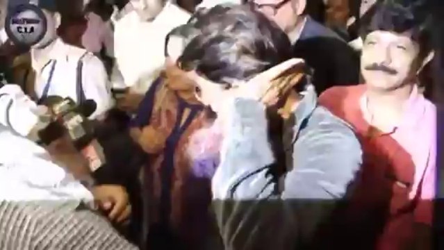 Shahrukh Khan, Abhishek Bachchan, Farah return from DUBAI