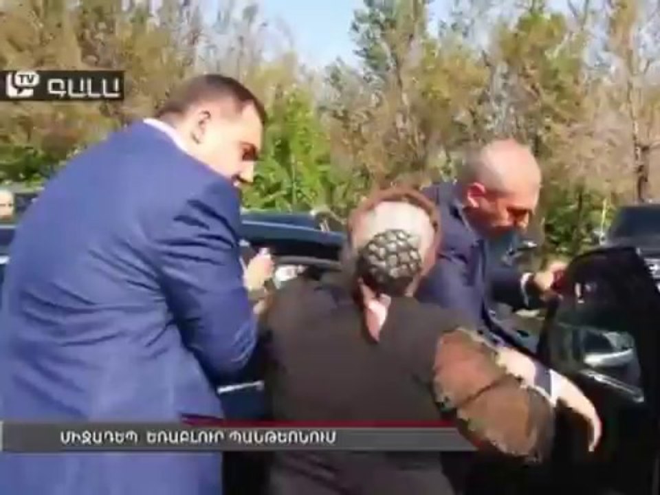 Միջադեպ Եռաբլուր Պանթեոնում