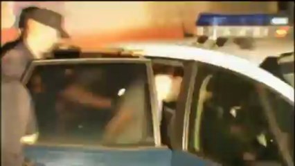 Un homme nu surgit devant l'hôpital où est opéré le roi d'Espagne