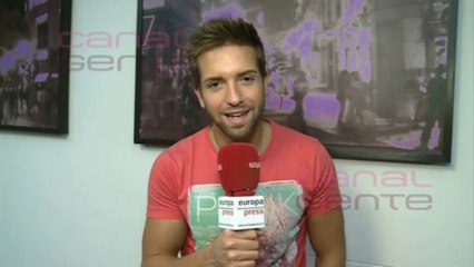 Pablo Alborán nos saluda a la gente de CHANCE