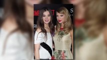 Taylor Swift apporte son soutien à son amie Hailee Steinfeld à la première de Romeo & Juliet