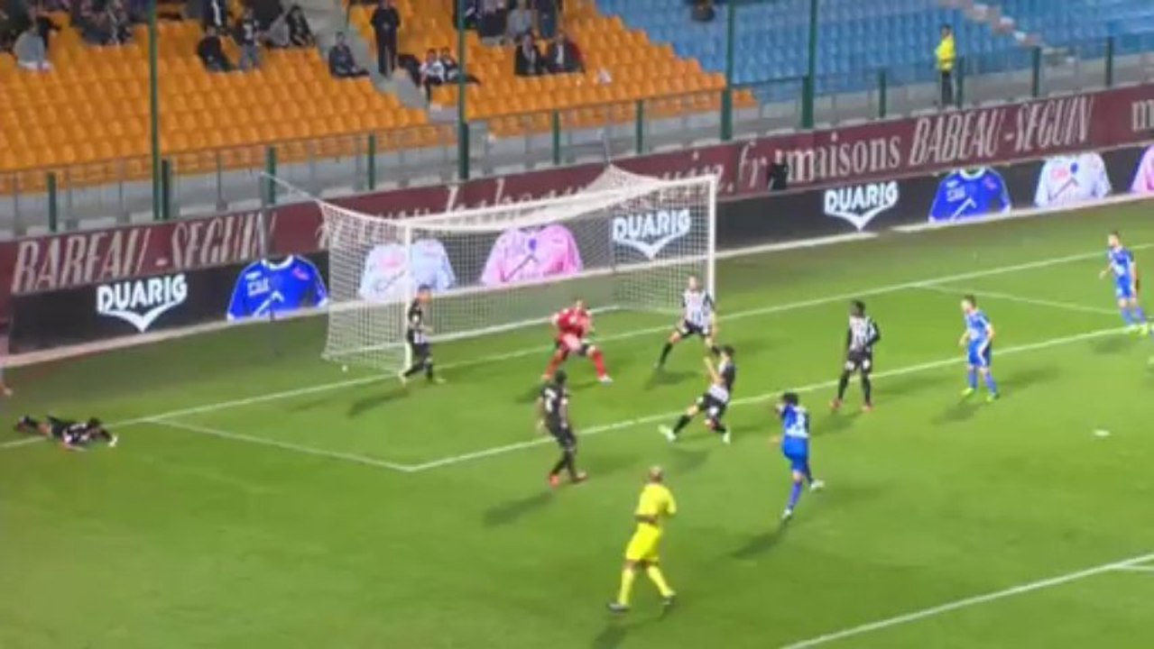 ESTAC Troyes (ESTAC) - Angers SCO (SCO) Le résumé du match (8ème journée) - 2013/2014