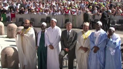 Papa promove encontro de religiões